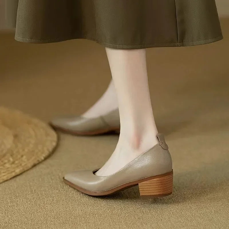 Helen™| Classic Pumps